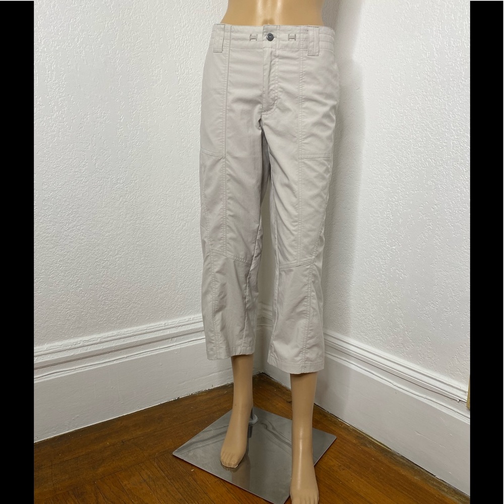 Patagonia Crop Pants Women’s Size 10 Beige Relaxed Wide Leg Nylon Hiking EUC